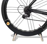 Drewniany stojak na rower RideNow Bike Stand - czarny - 3