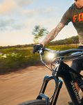 Lampka przednia E-bike Knog Blinder E 2300 - 7