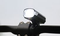 Lampa rowerowa przednia CatEye AMPP 1300 HL-EL1300RC - 7