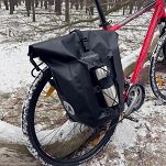 Wozinsky wodoodporna torba rowerowa sakwa na bagażnik 25l czarny WBB24BK - 11