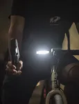Lampka przednia Knog Plus czarna - 3
