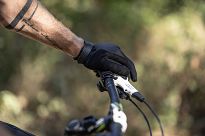 Rękawiczki MTB Rogelli ADVNTR z żelową amortyzacją dłoni, czarne - 6