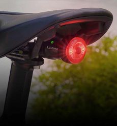 Lampka tylna Lezyne Saddle Ai Alert 250 Rear