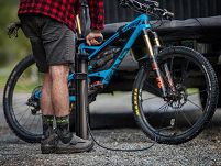 Pompka podłogowa Blackburn Chamber Tubeless Floor Pump - 14