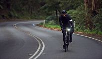 Lampka przednia Knog Blinder Road 400 - 9