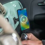 Uchwyt samochodowy SP Connect+ Charging Adhesive Mount Pro Magnetic - 5