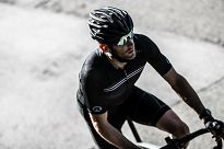 Ultralekki kask rowerowy Rogelli TECTA czarny - 8