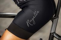 Damskie spodenki rowerowe Rogelli ESSENTIAL II z wkładką żelową, czarne S-XL - 6