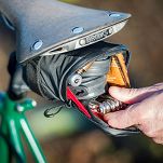 Torebka podsiodłowa BLACKBURN GRID MEDIUM REFLECTIVE 0,8L - 5
