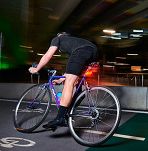 Lampka tylna  Knog Blinder V Traffic - tył - 9