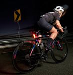 Lampka tylna  Knog Blinder V Traffic - tył - 10