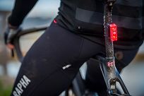 Lampka tylna BLACKBURN DAYBLAZER 65 REAR, 66 lumenów USB czarna - 3
