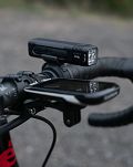 Lampka rowerowa Knog Blinder Pro 900 - 14