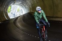 Kurtka przeciwdeszczowa na rower Rogelli ESSENTIAL z podklejanymi szwami i elementami odblaskowymi, khaki - 9