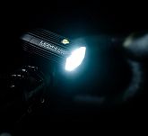 Lampka przednia LEZYNE Lite Drive 1200+ - 8