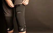 Ochraniacze na kolana Bluegrass 3STRAPS Knee - 10