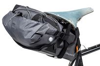 Torba pod siodło BLACKBURN OUTPOST ELITE SEAT PACK 10,5l - do sztycy pneumatycznej - 7