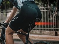 Inteligętna lampa tylna Gaciron LOOP AI - 100 LUM - biała - 10