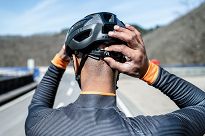 Kask rowerowy Rogelli PUNCTA z błyszczącą powierzchnią czarny - 9