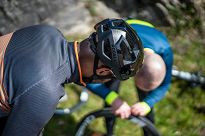 Kask rowerowy Rogelli PUNCTA z błyszczącą powierzchnią czarny - 10