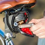 Torebka podsiodłowa BLACKBURN GRID SMALL REFLECTIVE 0,5L - 5