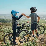 Kask rowerowy fullface dziecięcy Wozinsky z zdejmowaną szczęką i tylną lampką USB 52-56 cm - niebieski - 8