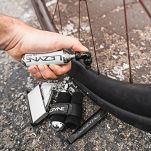 Pompka LEZYNE TWIN KIT CO2, Twin Speed Drive, 6x łatki combo, 2x łyzki + 2x nabój gazowy 16g - 4