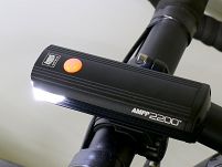 Lampa rowerowa przednia CatEye AMPP 2200 HL-EL2200RC - 11