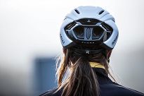 Ultralekki kask rowerowy Rogelli CUORA z matową powierzchnią biały - 11