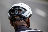 Ultralekki kask rowerowy Rogelli CUORA z matową powierzchnią biały - 12