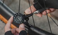 Pompka C02 z zintegrowanym miernikiem ciśnienia Topeak Airbooster G+ - 7