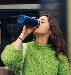 Kubek termiczny Stanley Aerolight Transit Flip Top 0,47L-  Peach Rose - 6