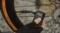 Pompka akumulatorowa Topeak E-Booster® Digital Mini - AV, SV oraz SCV (Clik Valve) - 5