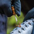 Zestaw naprawczy + pompka ręczna CO2 BLACKBURN PRO PLUGGER CO2 TIRE REPAIR KIT - 6
