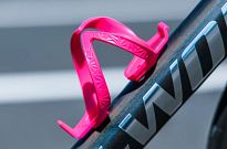 Koszyk na bodn Supacaz Fly Cage Poly - neon pink - 2