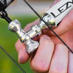 Pompka ręczna LEZYNE CONTROL DRIVE CO2 + 1x nabój gazowy 16g - 5
