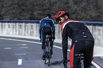 Lekko ocieplane spodnie rowerowe Rogelli TYRO, czarno-czerwone - 7