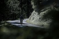 Damska kurtka sportowa Rogelli FARAH o luźniejszym kroju, czarna - 10