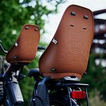 Tylny fotelik rowerowy Urban Iki BIO na bagażnik brown-black - 2