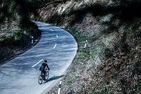 Damska softshellowa kurtka rowerowa Rogelli GLORY z oddychającymi plecami, czarna - 8