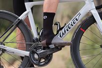 Wysokie skarpety sportowe Rogelli DISTANCE czarne - 3