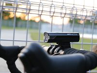 Lampa rowerowa przednia CatEye AMPP 400S HL-EL084SRC - 16