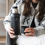 Bestsellerowy termos Stanley Adventure To-Go Bottle 0,75L black - 4