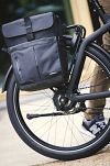 Troba boczna Basil Move commuter bicycle bag MIK Hooks / single pannier bag / 15 litres / brown - 8