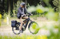 Troba boczna Basil Move commuter bicycle bag MIK Hooks / single pannier bag / 15 litres / brown - 11