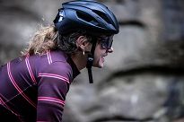 Ultralekki kask rowerowy Rogelli CUORA z matową powierzchnią czarny - 10