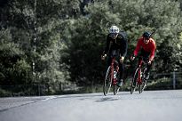 Bluza rowerowa Rogellii CORE z oddychającymi bokami, czarno-odblaskowo żółta - 10