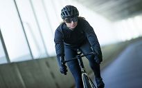 Damska kurtka softshell z oddychającym panelem na plecach Rogelli CORE, czarna - 7